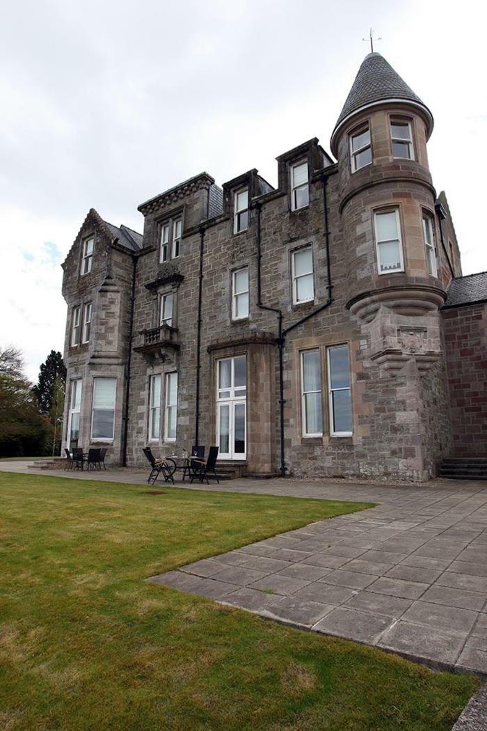 4 Lomond Castle Villa Balloch Exterior photo